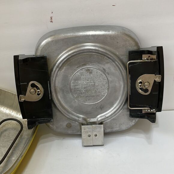 VINTAGE‎ 70s HOOVER STAINLESS STEEL YELLOW FRY PAN WITH BROILER LID - Picture 11 of 16